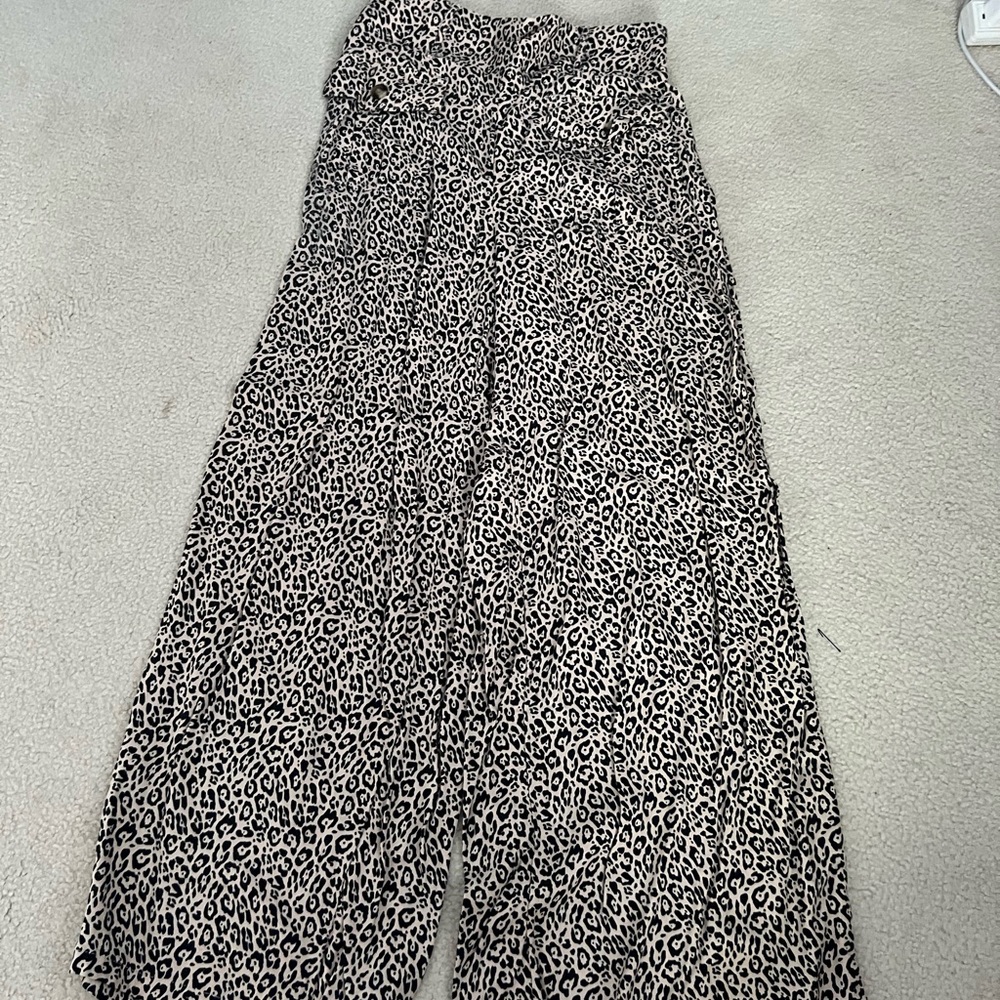 American Eagle cheetah print loose pants
